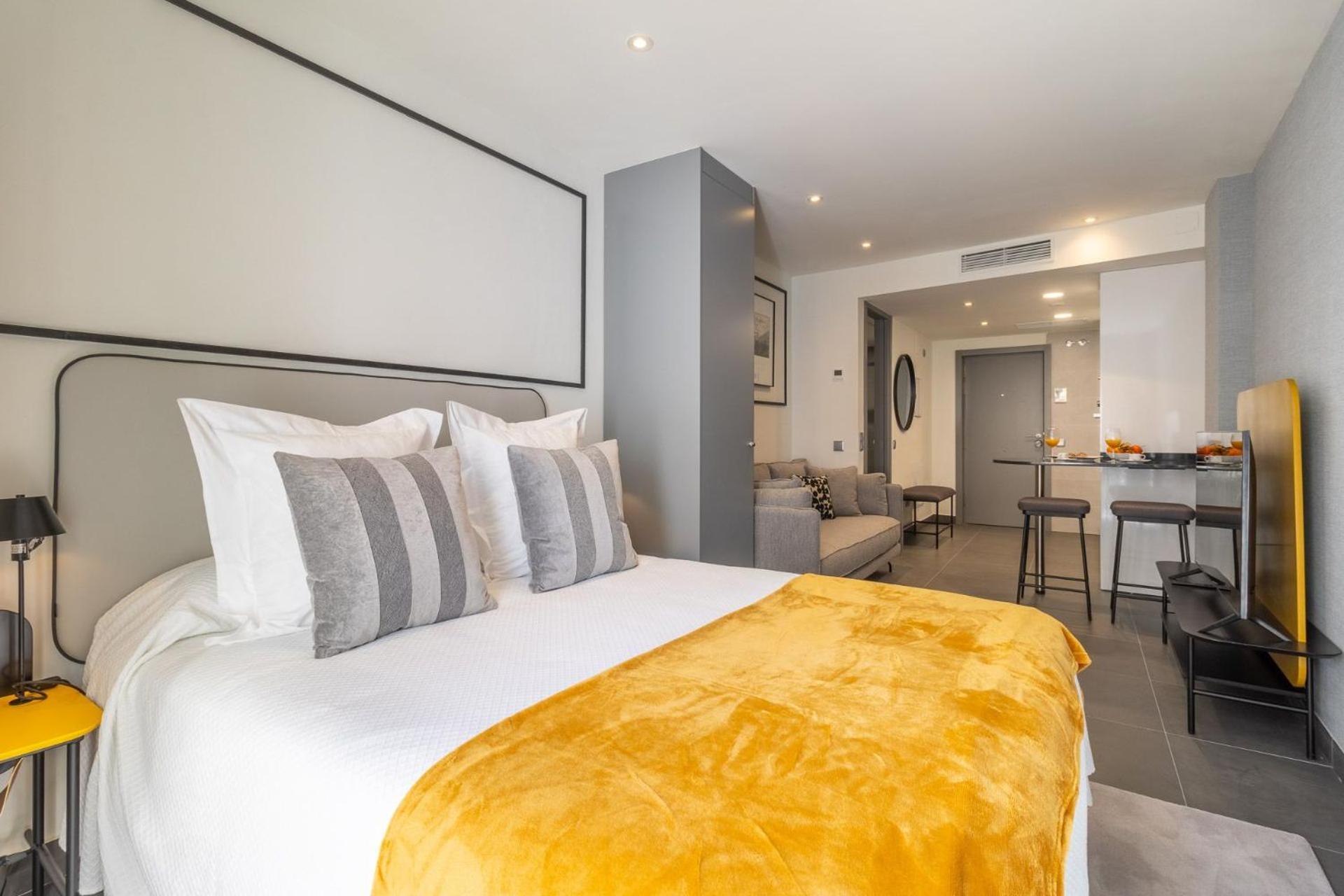 Cozy Loft Near El Rastro With A Touch Of Charm - Latina Toledo Iii Apartment Madrid